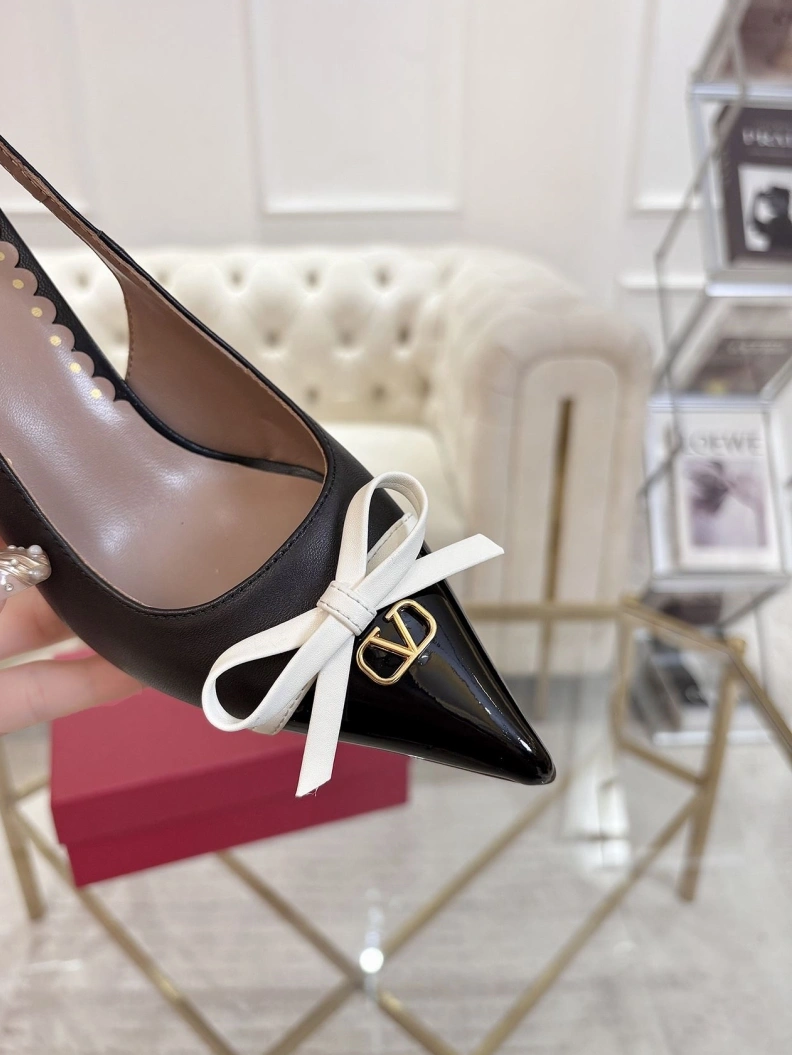 Soft Vxlxntino Sandals 229462