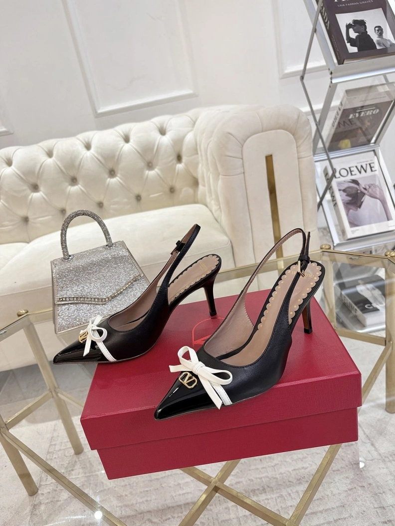 Soft Vxlxntino Sandals 229462