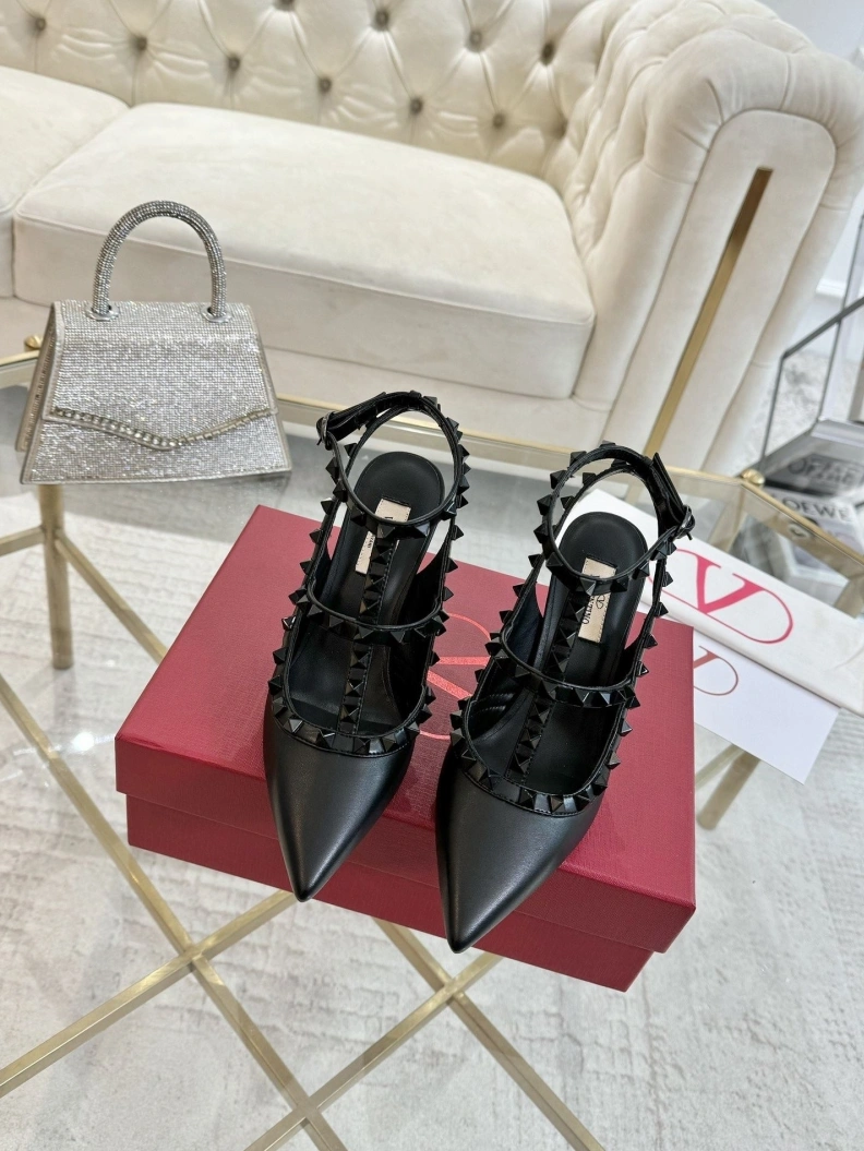 Vxlxntino Sandals WellDesigned 229444