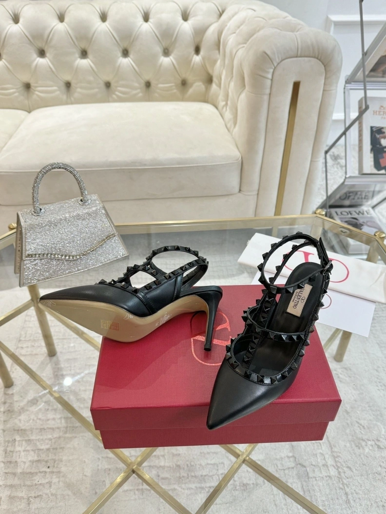 Vxlxntino Sandals WellDesigned 229444