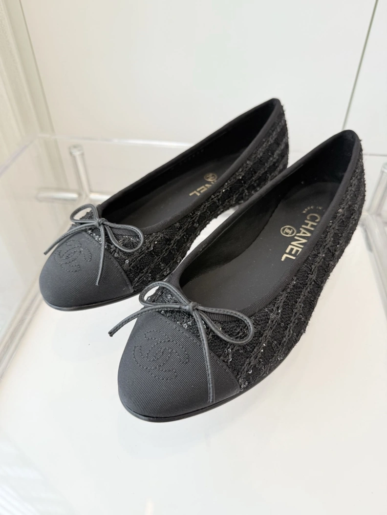 Classic Chxnxl Flat Shoes 119494