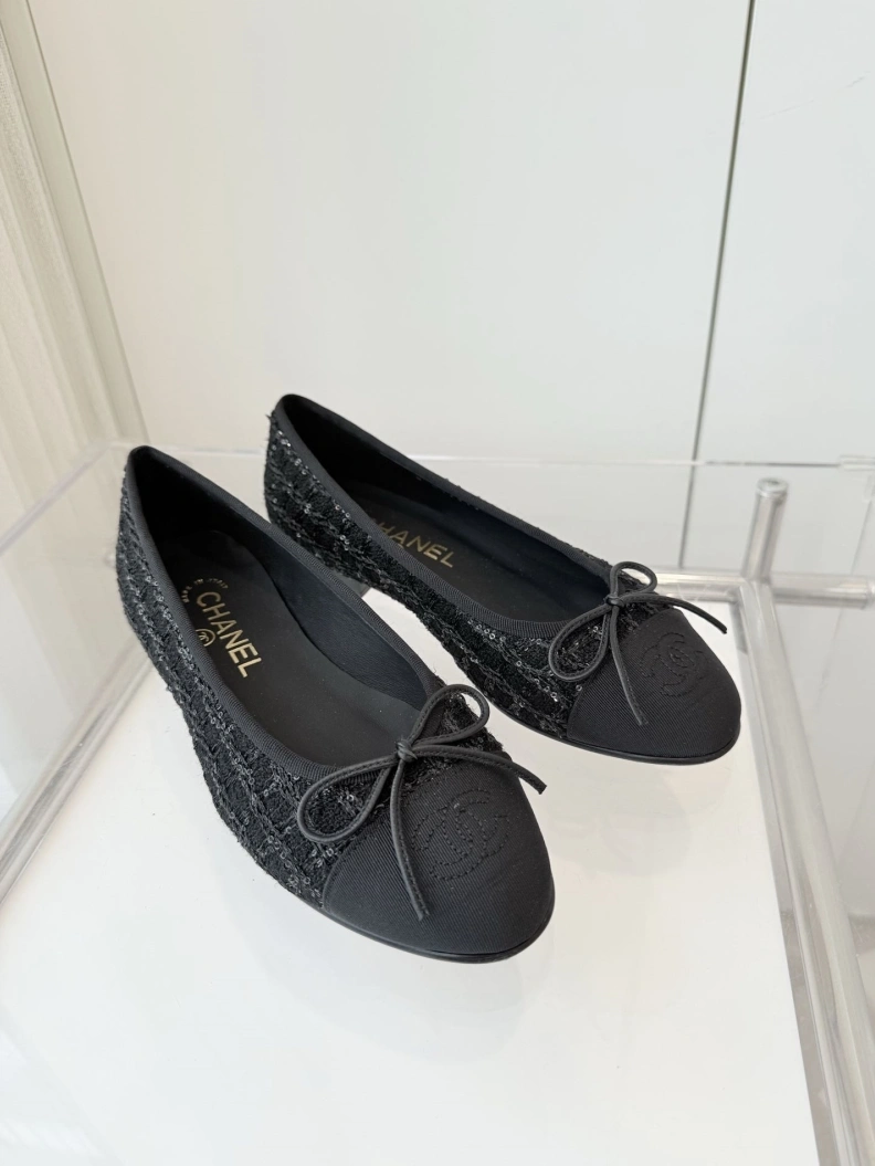 Classic Chxnxl Flat Shoes 119494