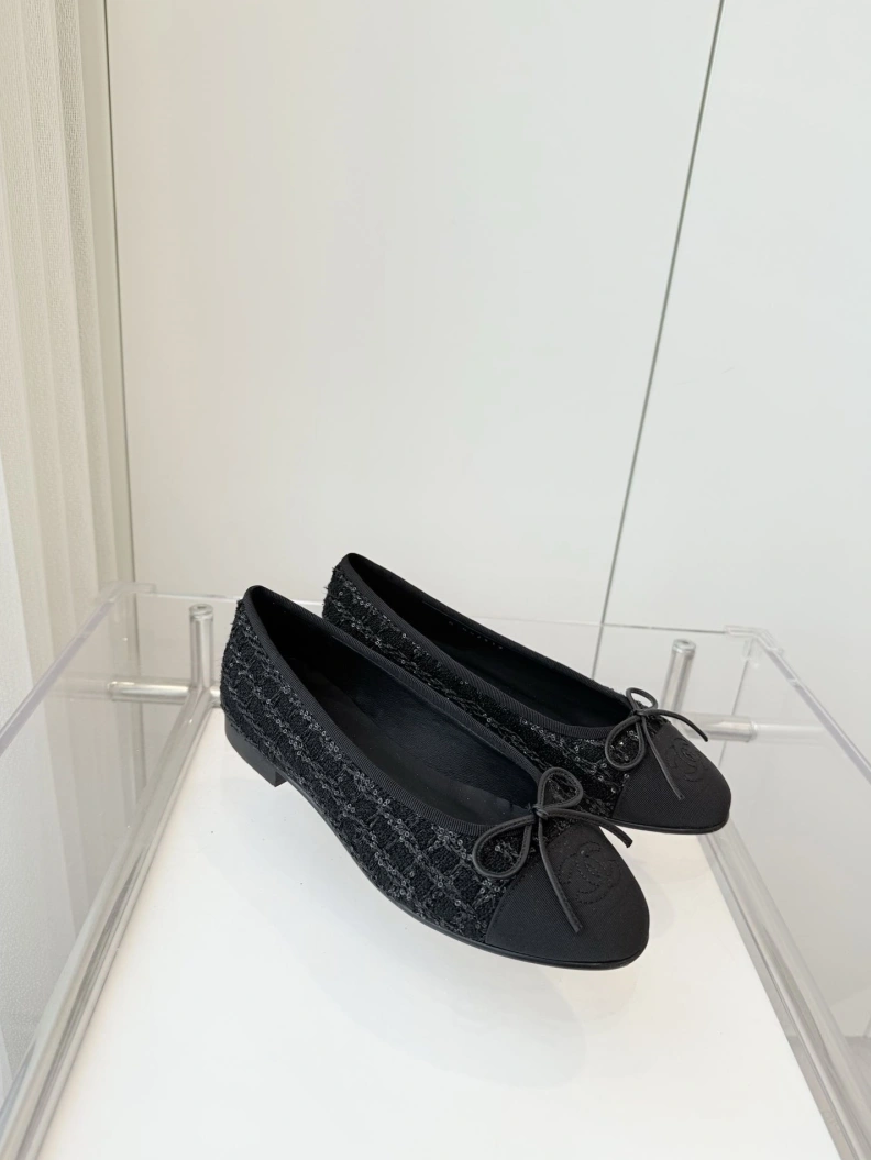 Classic Chxnxl Flat Shoes 119494