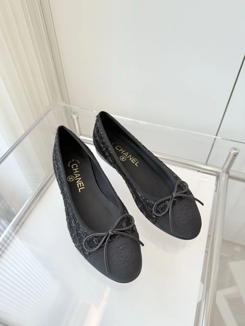 Classic Chxnxl Flat Shoes 119494