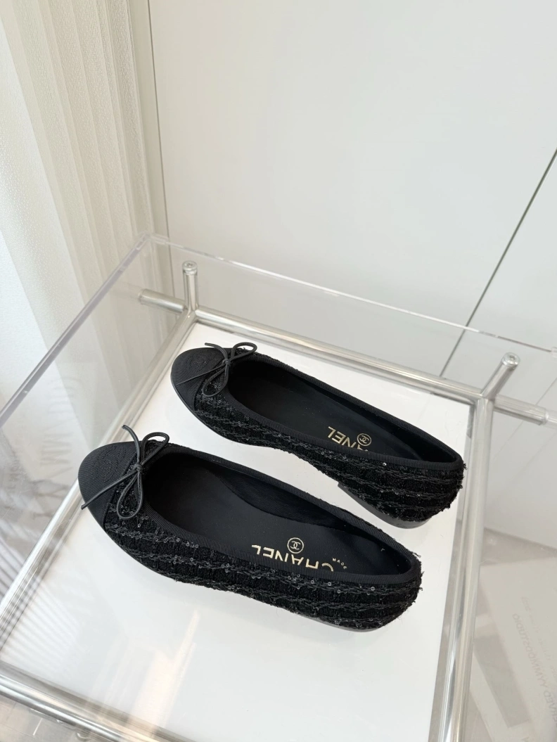 Classic Chxnxl Flat Shoes 119494