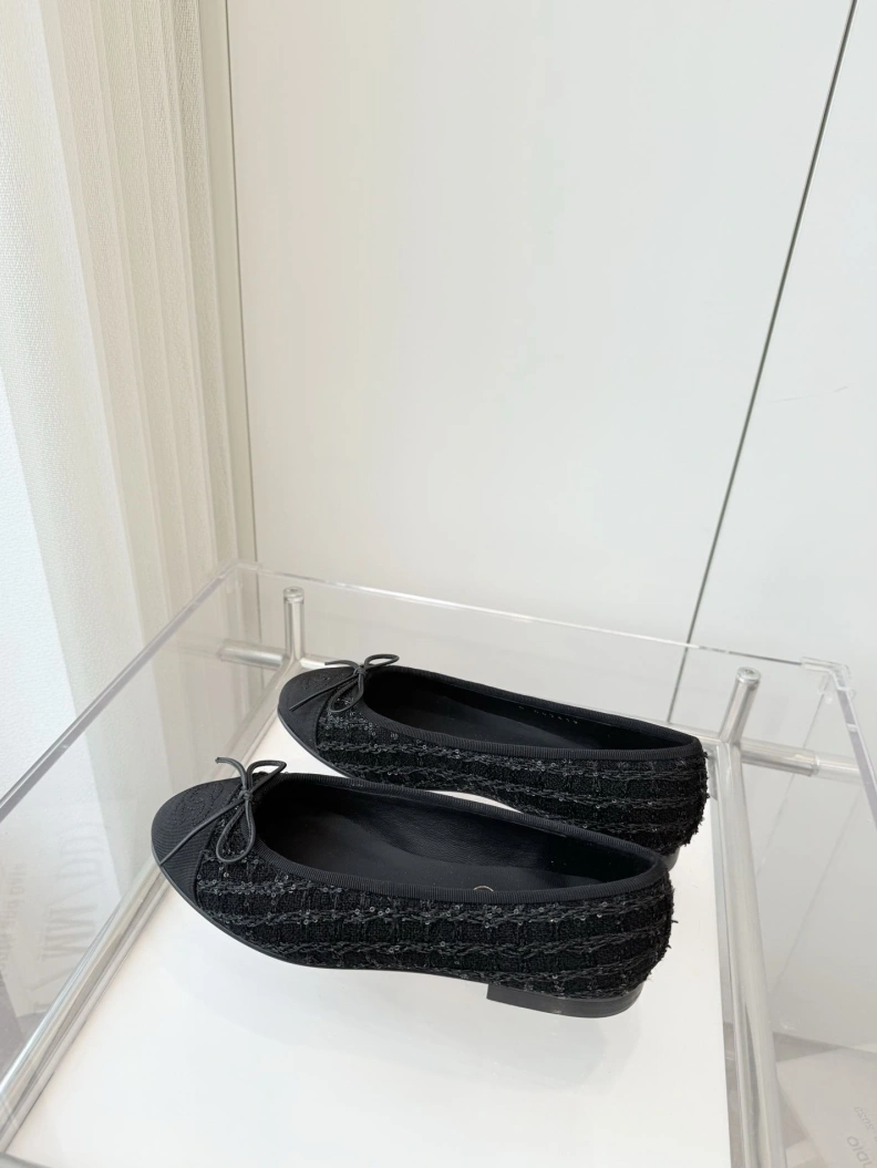 Classic Chxnxl Flat Shoes 119494