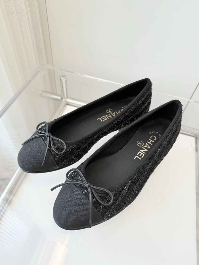 Classic Chxnxl Flat Shoes 119494
