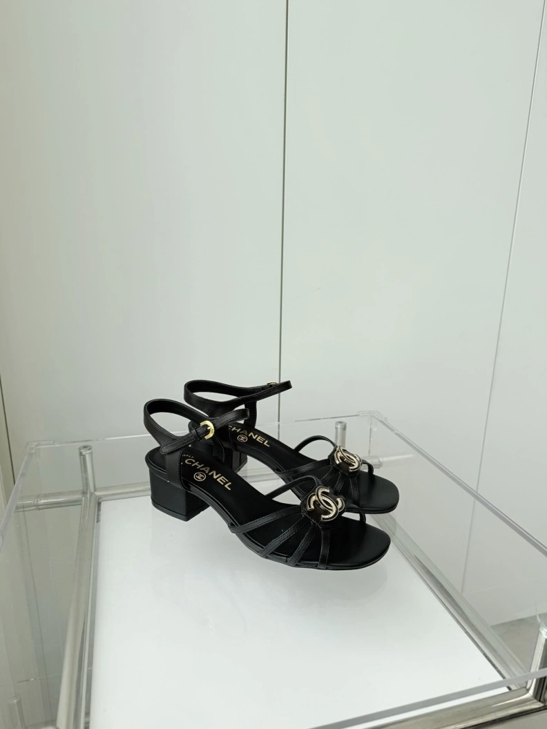 Vibrant Chxnxl Sandals 119234