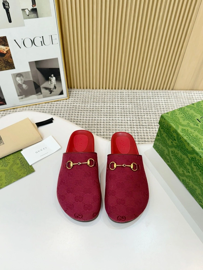 Minimalist Gxccx Slippers 157093