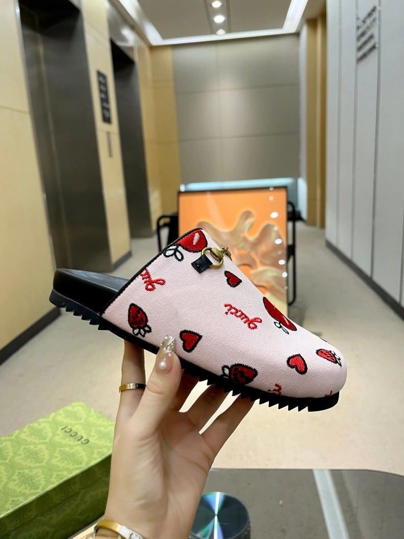 Gxccx Slippers Reliable 157089