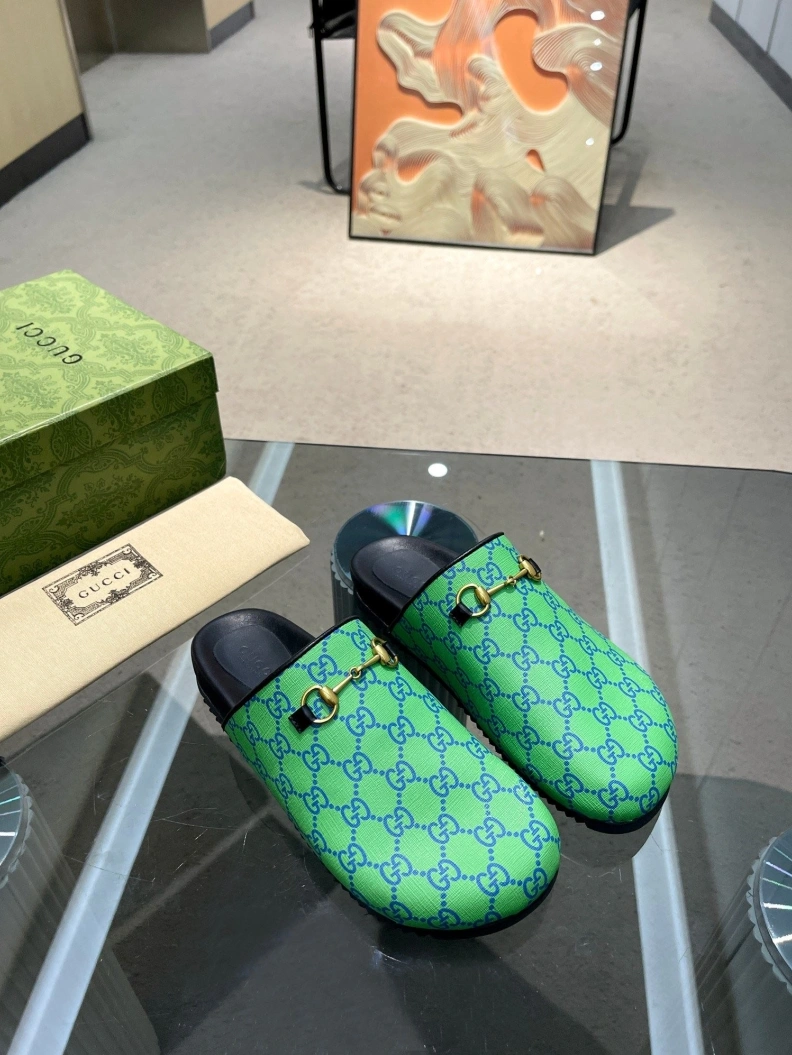 Affordable Gxccx Slippers 157091