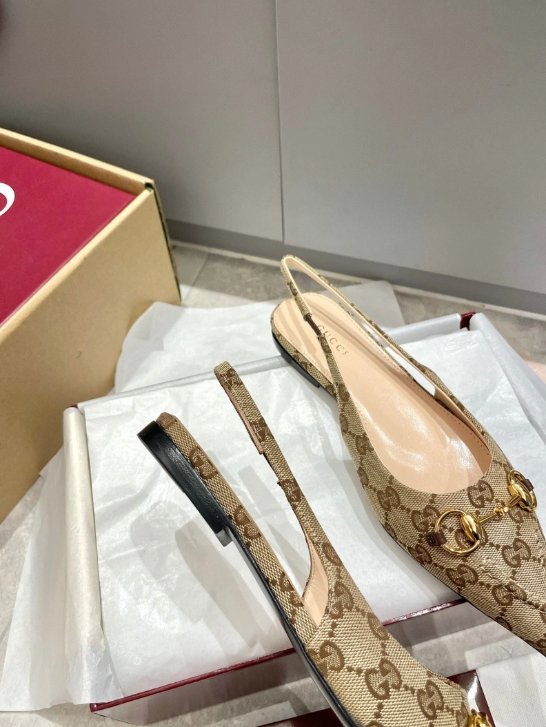 Gxccx Sandals Sophisticated 157206