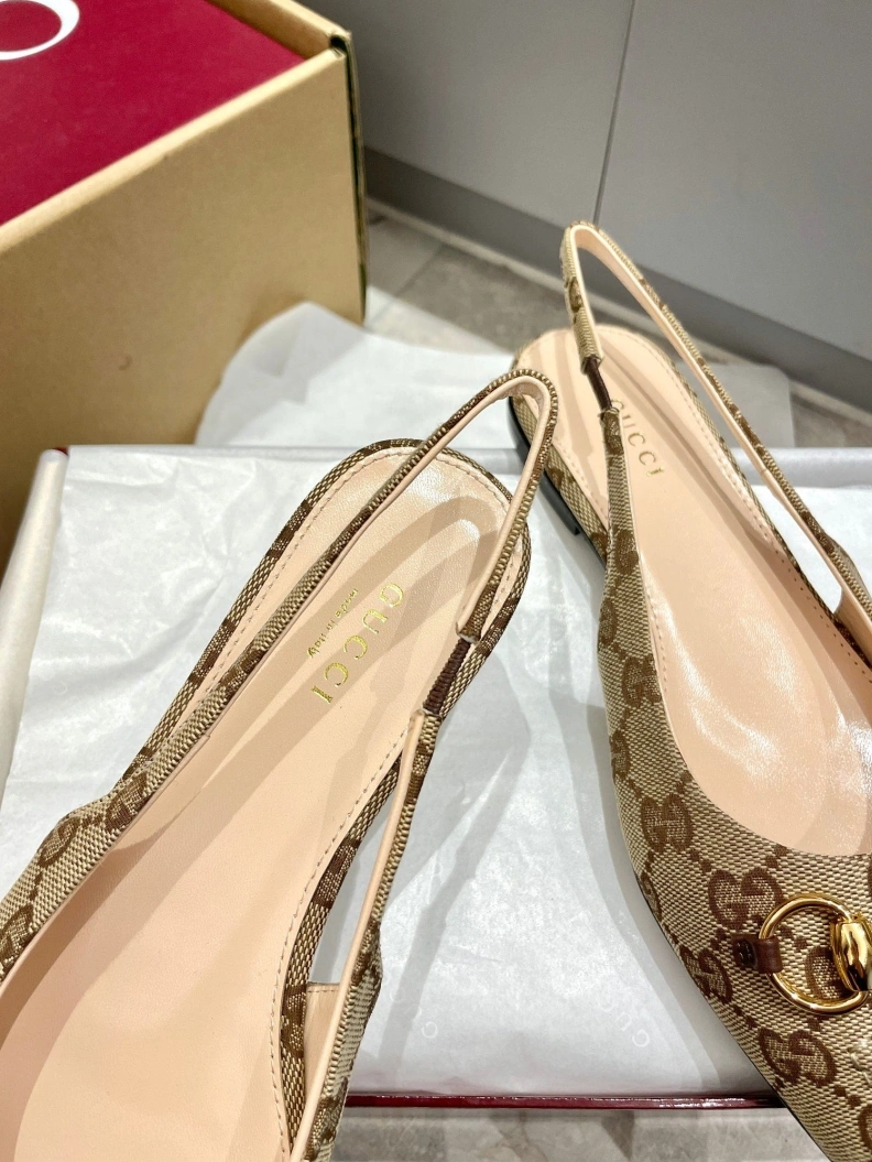 Gxccx Sandals Sophisticated 157206