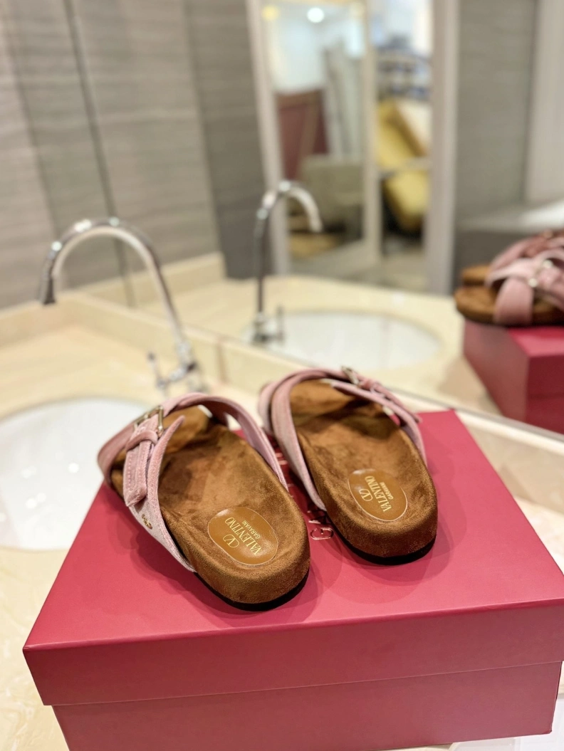 StreetReady Vxlxntino Slippers 229343