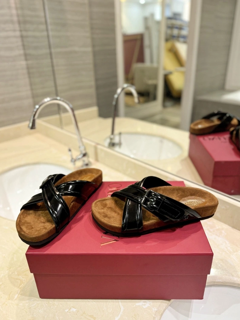 Trendy Vxlxntino Slippers 229342