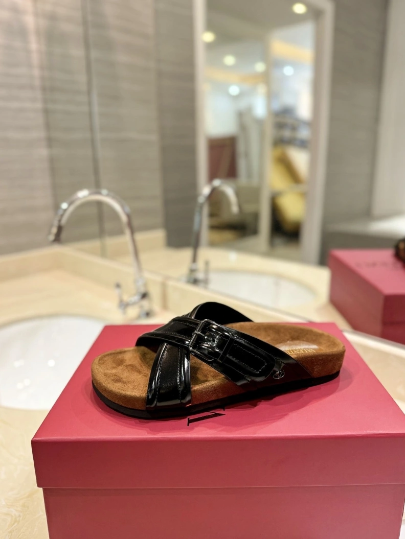 Trendy Vxlxntino Slippers 229342
