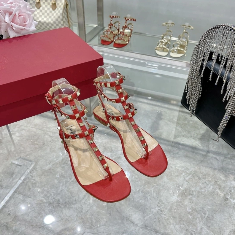 Reliable Vxlxntino Sandals 229443