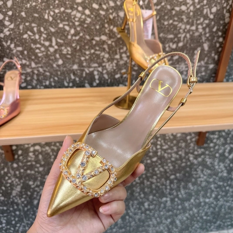 Trendsetting Vxlxntino Sandals 229440