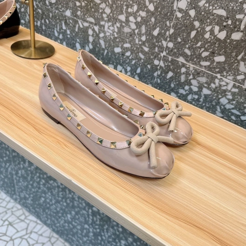 Timeless Vxlxntino flat shoes 229569