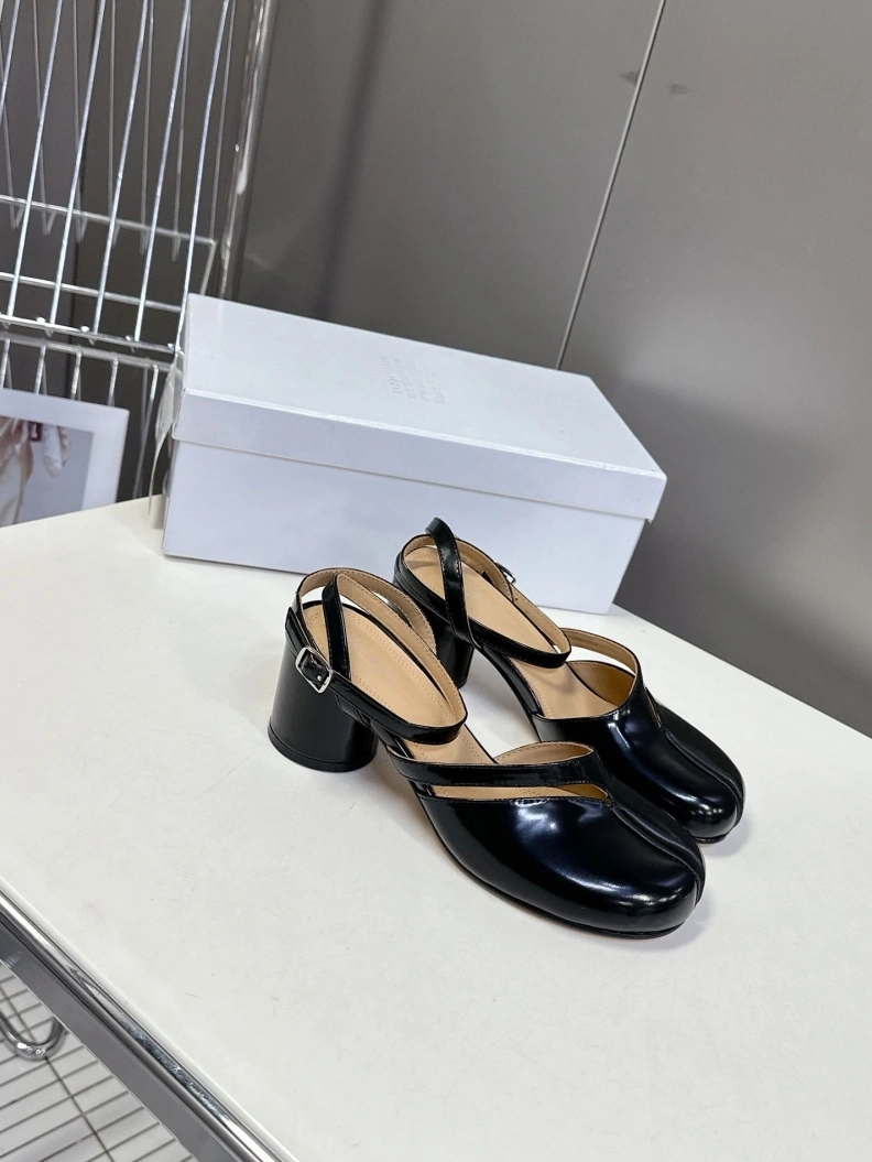 Minimalist Othxr Sandals 212160