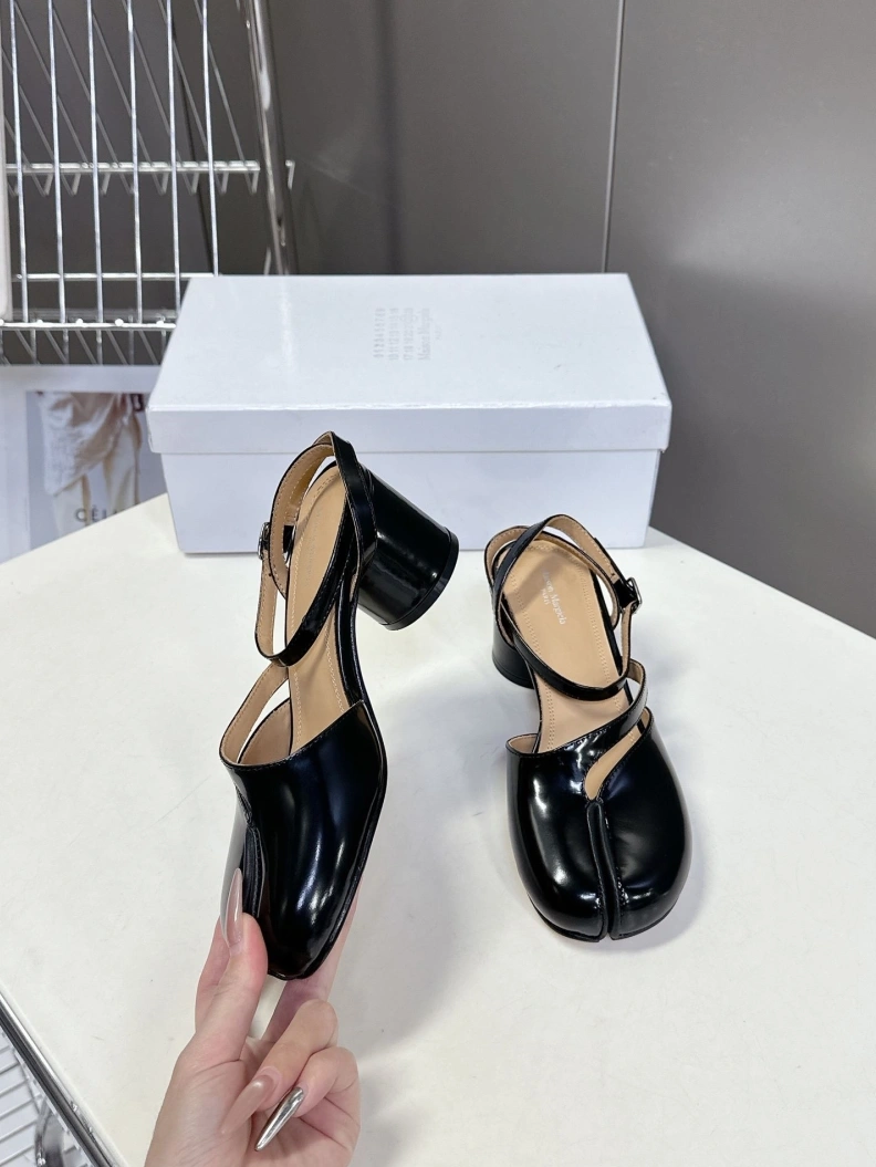 Minimalist Othxr Sandals 212160
