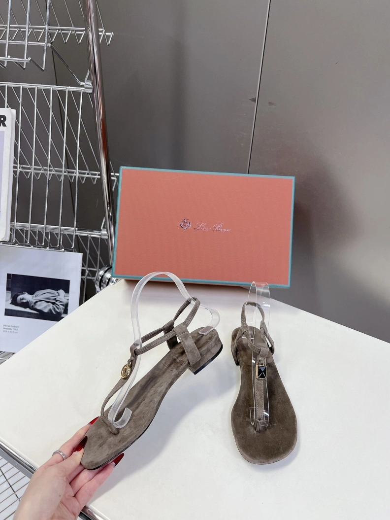 ModernLook Othxr Sandals 212170