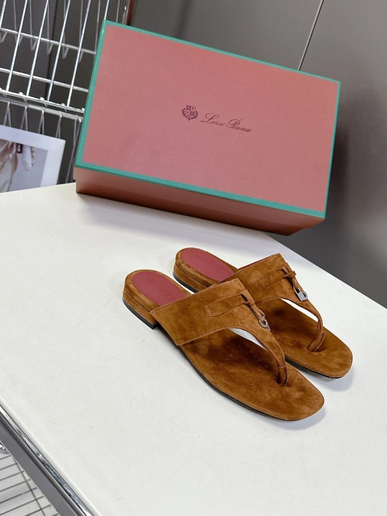 Compact Othxr Slippers 212092