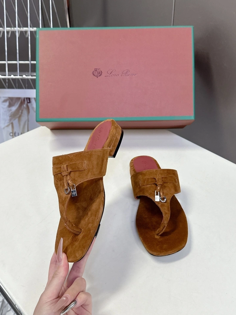Compact Othxr Slippers 212092