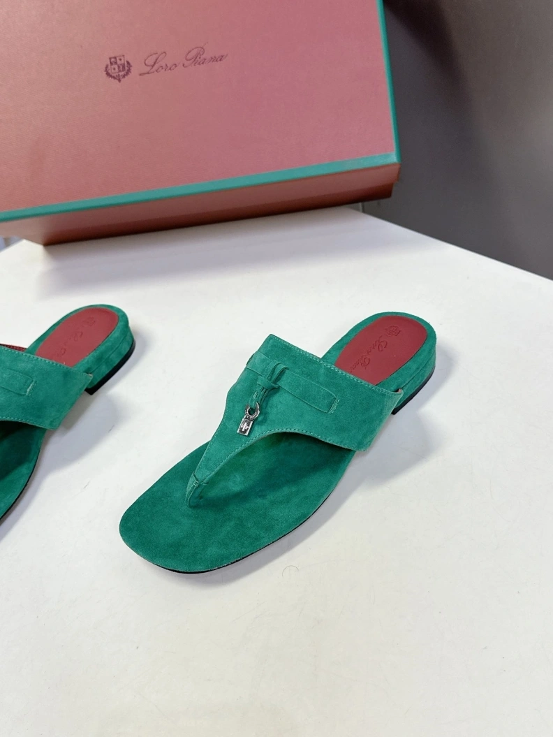 Compact Othxr Slippers 212089