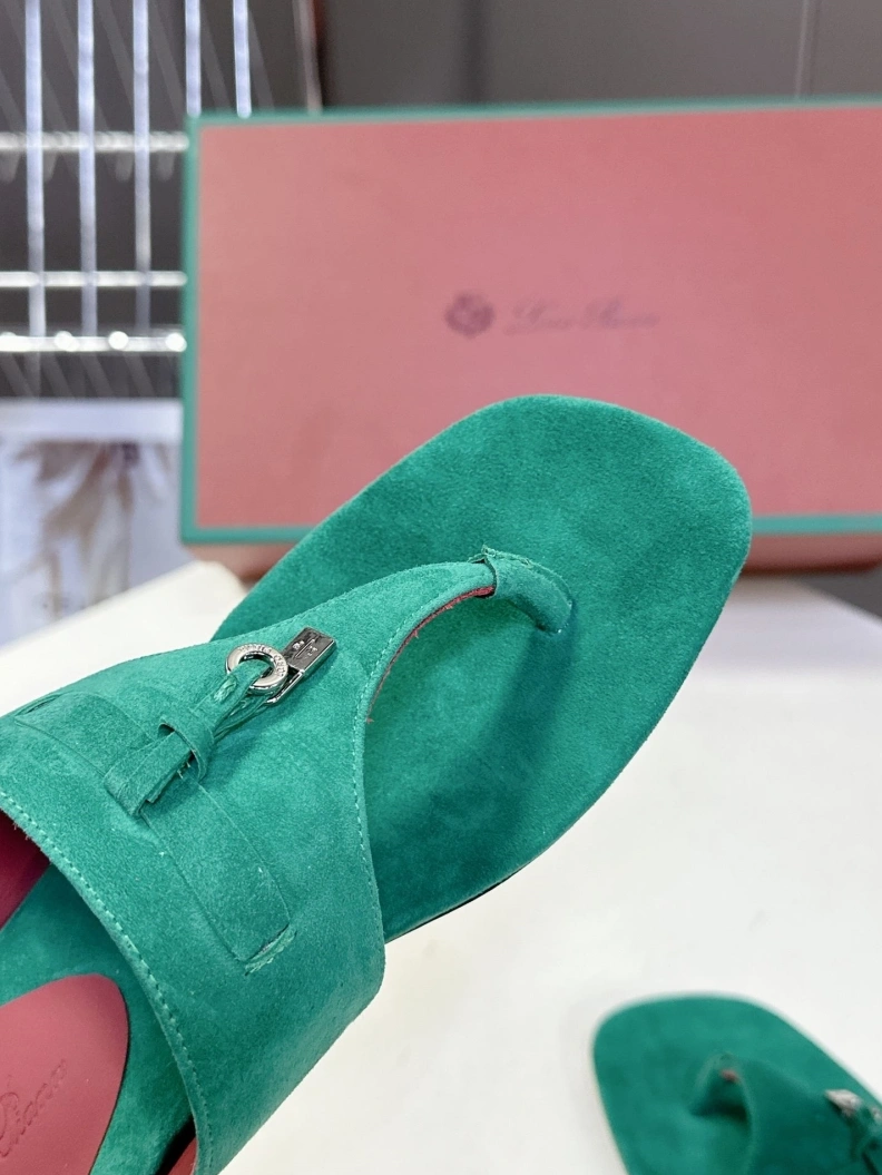Compact Othxr Slippers 212089