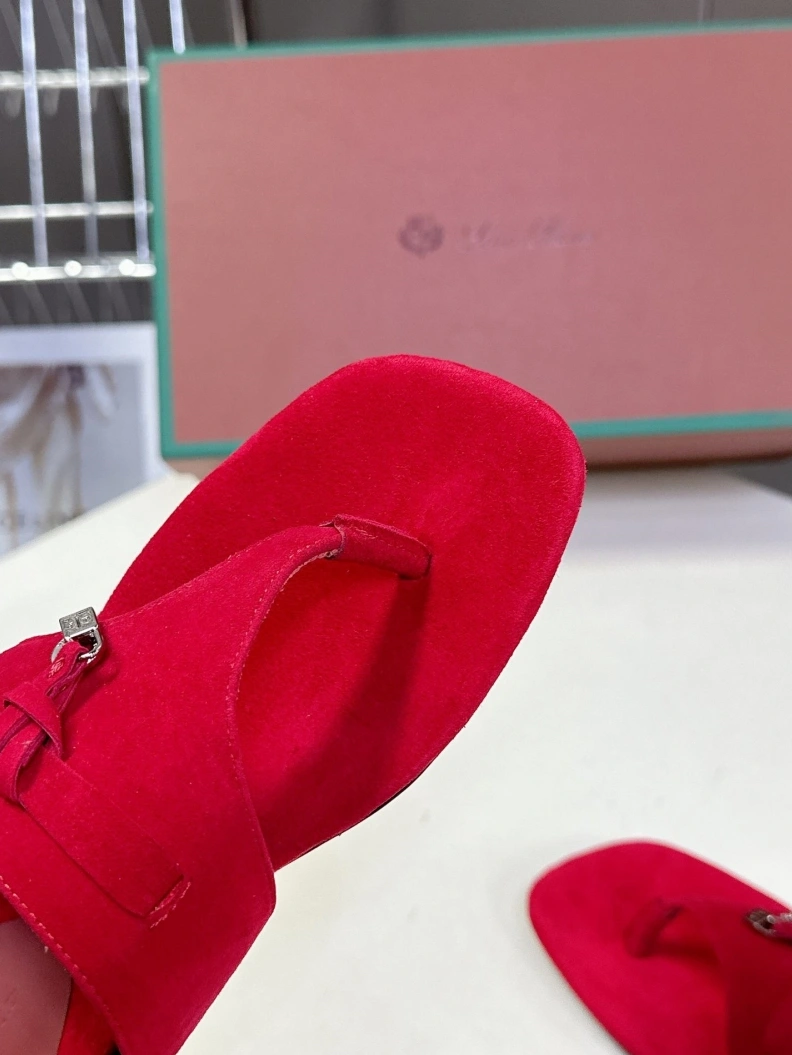 Functional Othxr Slippers 212097