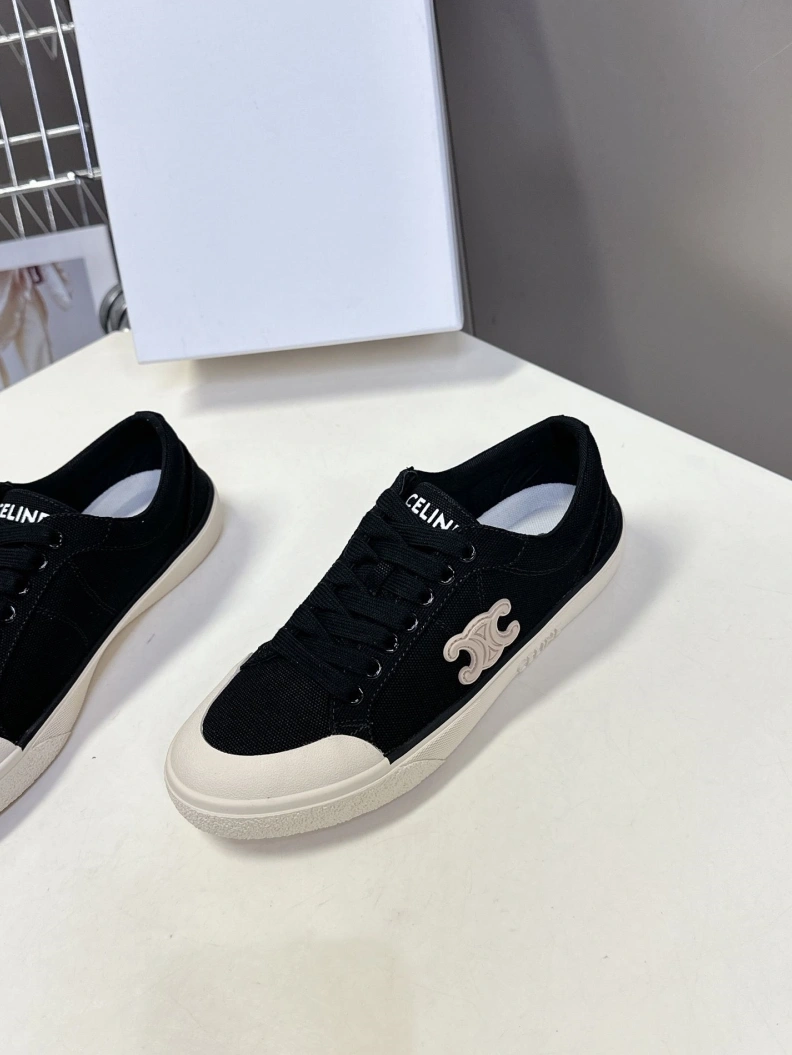 Vibrant Cxlxne Sneakers 116039