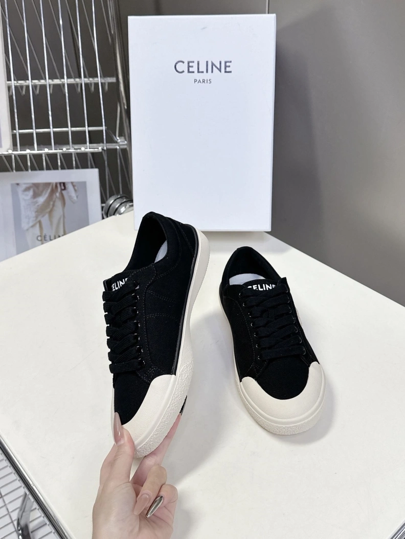 Vibrant Cxlxne Sneakers 116039