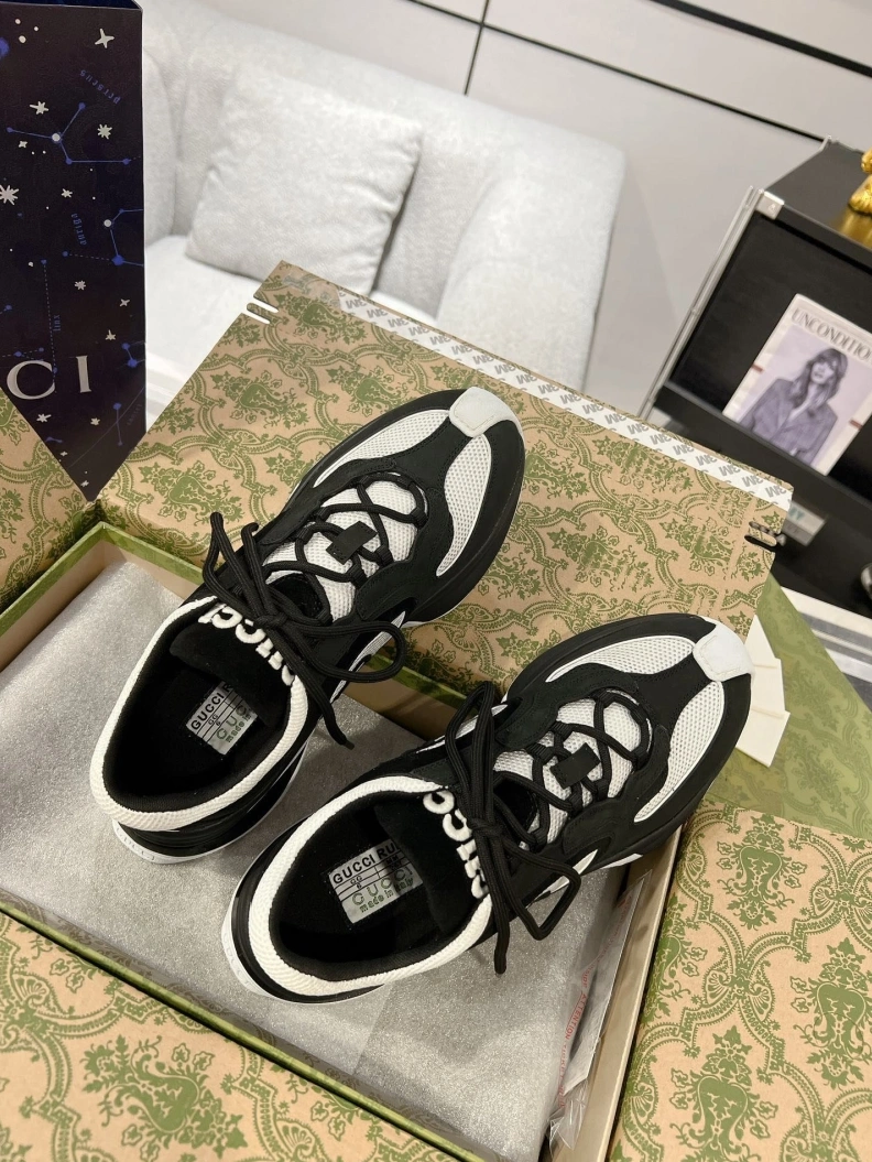 Gxccx Casual Shoes Bright 157320