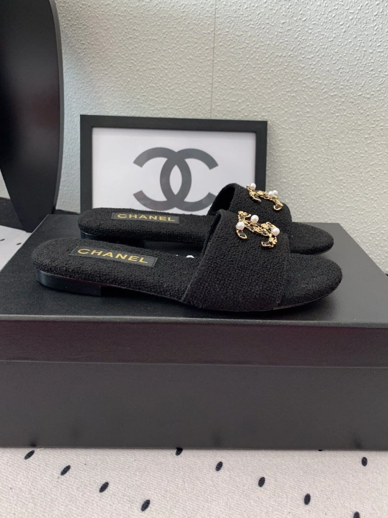 Soft Chxnxl Slippers 118955