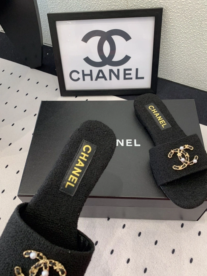 Soft Chxnxl Slippers 118955