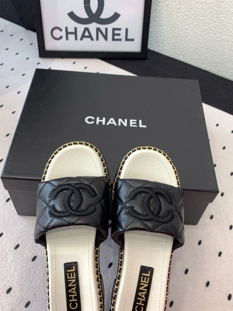 Comfortable Chxnxl Slippers 118958