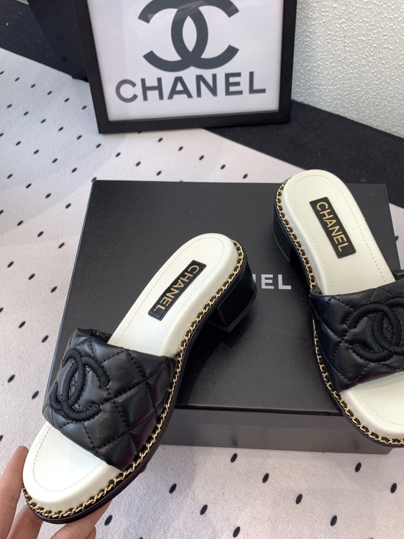 Comfortable Chxnxl Slippers 118958