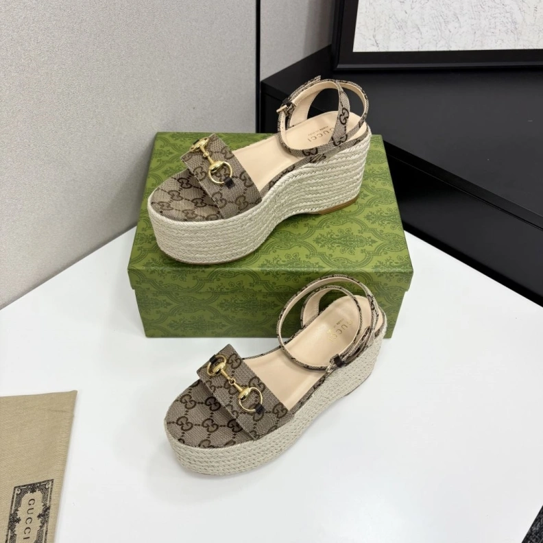 Reliable Gxccx Sandals 157215
