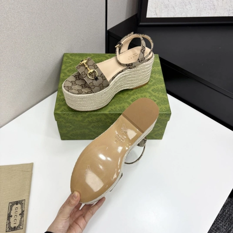 Reliable Gxccx Sandals 157215