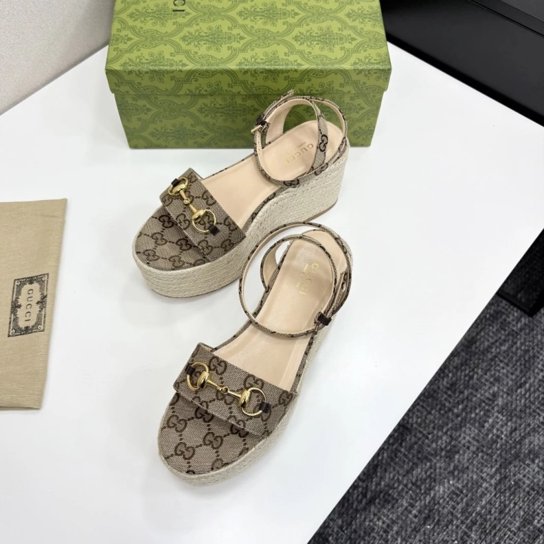 Reliable Gxccx Sandals 157215