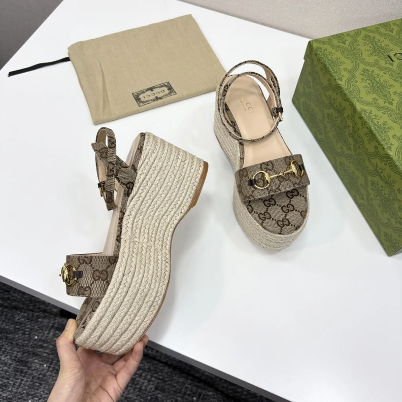 Reliable Gxccx Sandals 157215