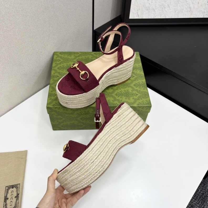 Trendy Gxccx Sandals 157218