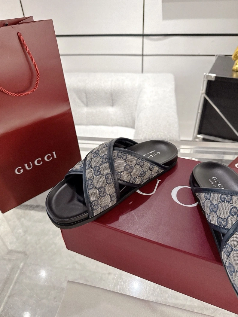 Gxccx Slippers Versatile 157078