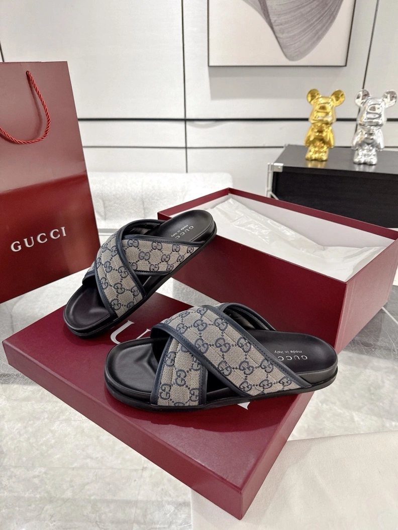 Gxccx Slippers Versatile 157078