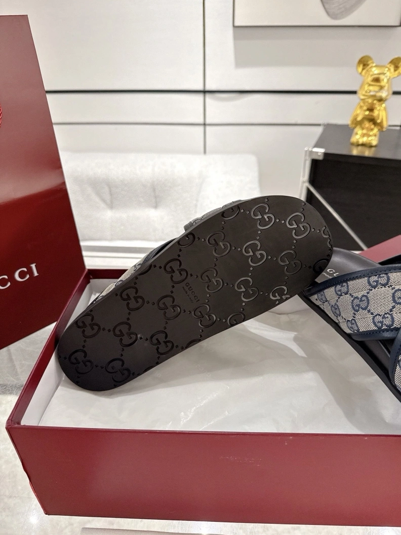 Gxccx Slippers Versatile 157078