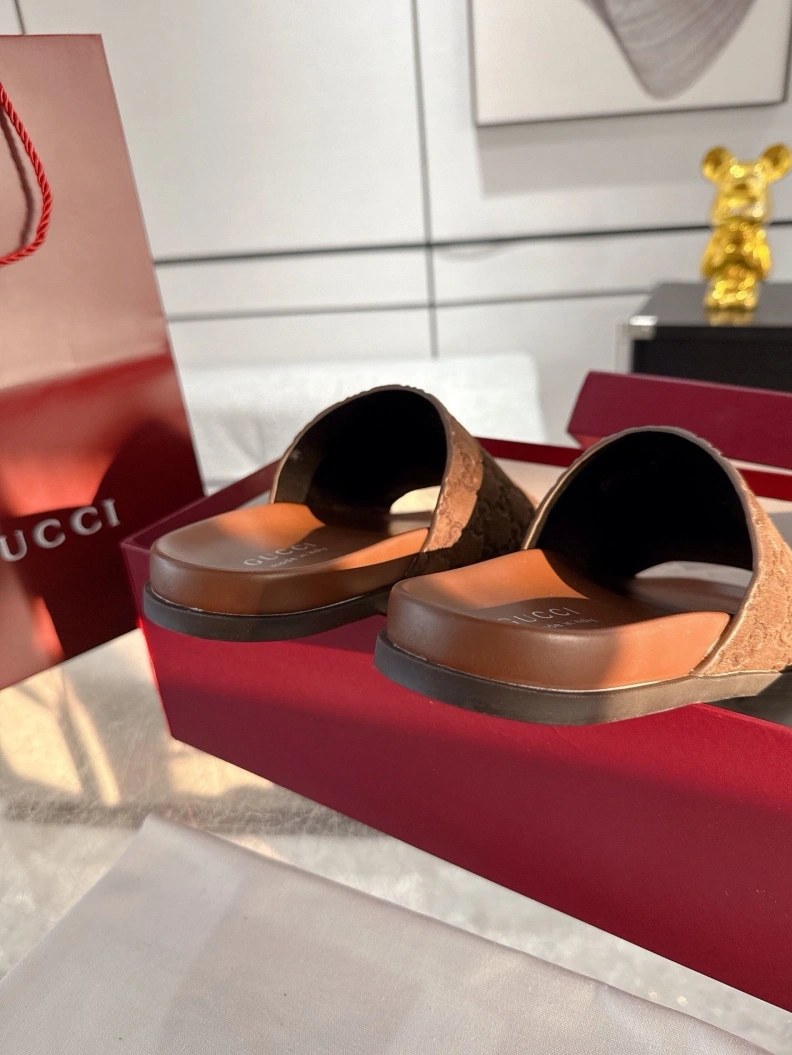 Popular Gxccx Slippers 157067