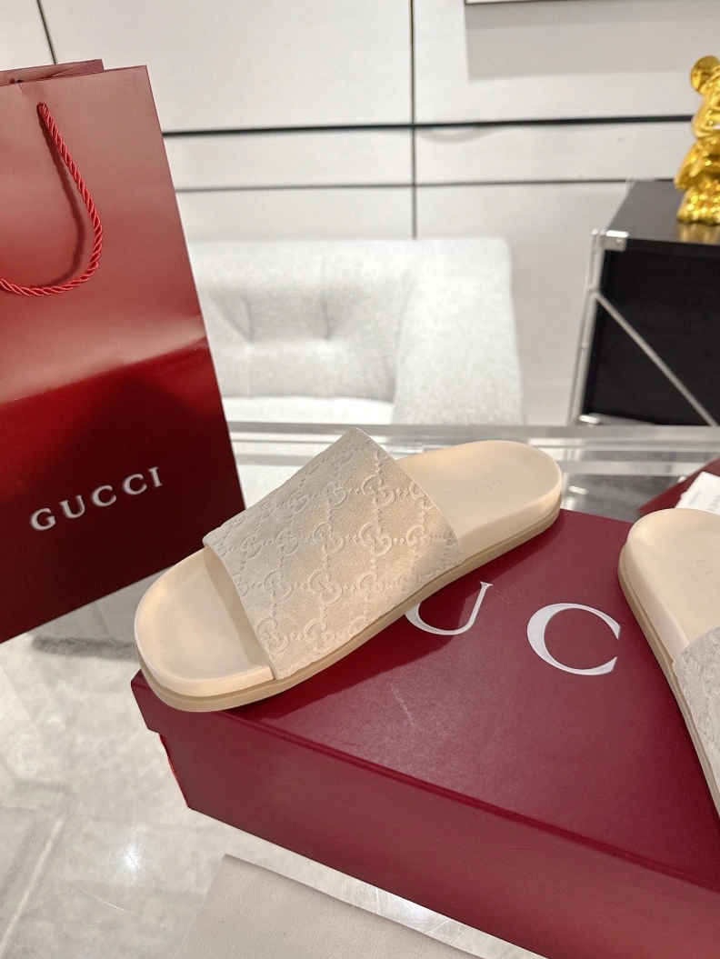 Durable Gxccx Slippers 157069