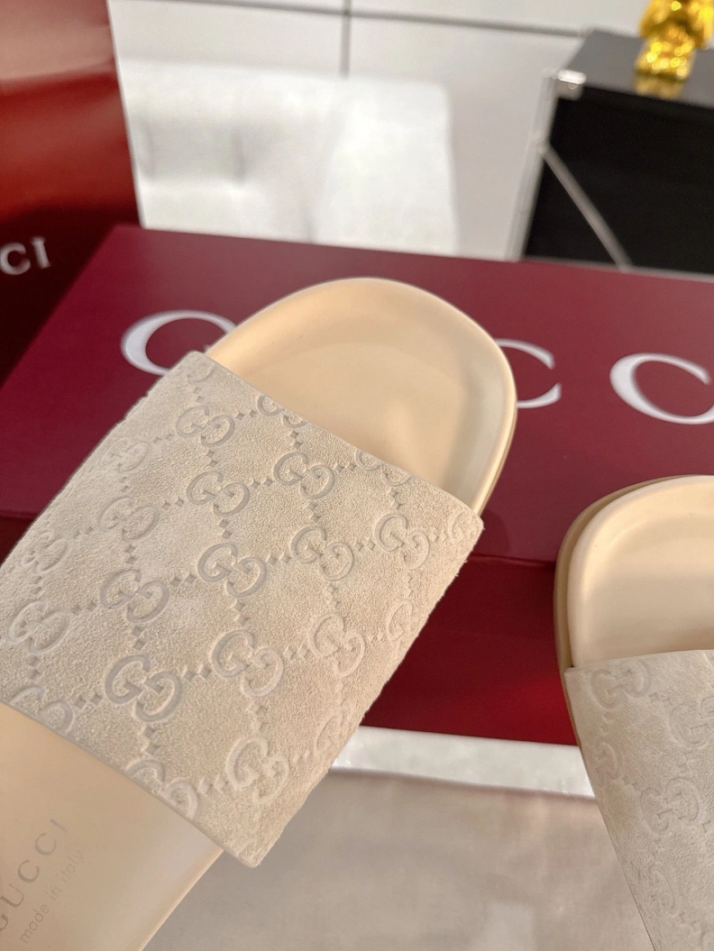 Durable Gxccx Slippers 157069