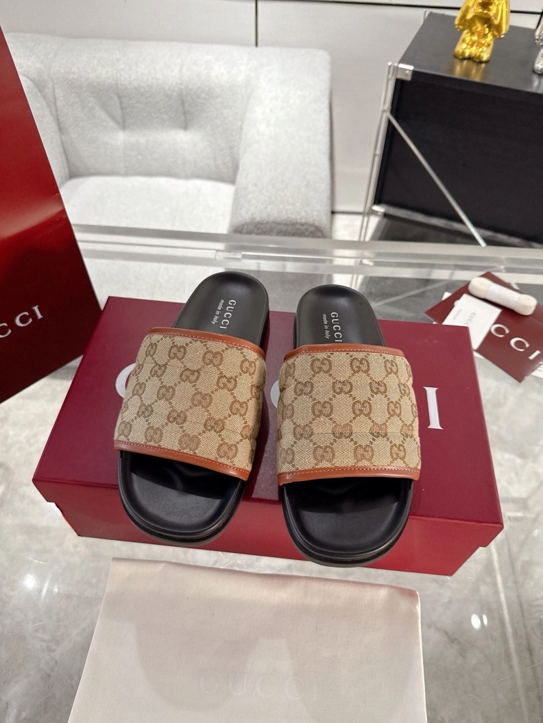 Refined Gxccx Slippers 157072